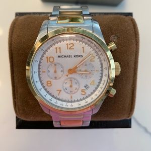 Michael Kors Two-toned oversized watch